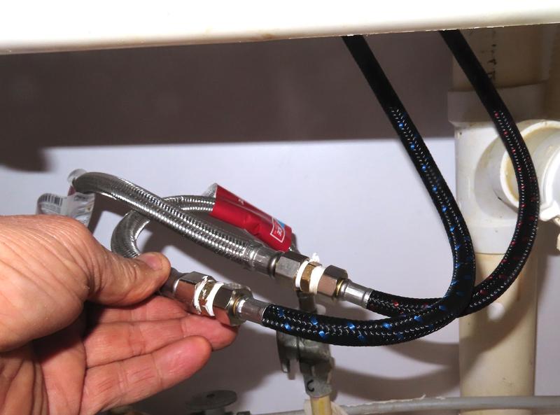 allen + roth Talbert Matte Black Single Handle Kitchen Faucet with ...