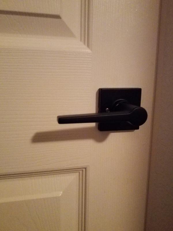 RELIABILT Dallas Matte Black Interior Bed/Bath Privacy Door Handle in the Door  Handles department at