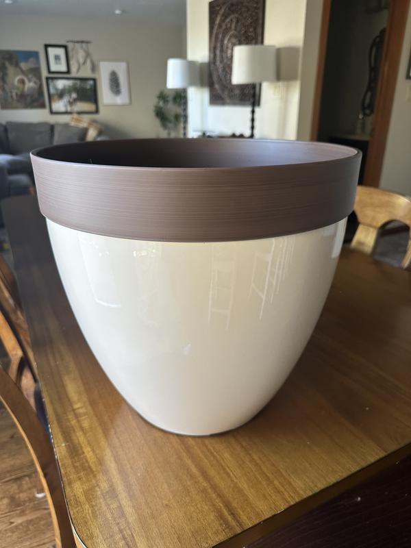 Southern Patio Round 15-in W Large Red Resin Outdoor Planter HDR ...