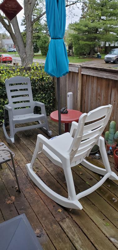 Rubbermaid store rocking chairs