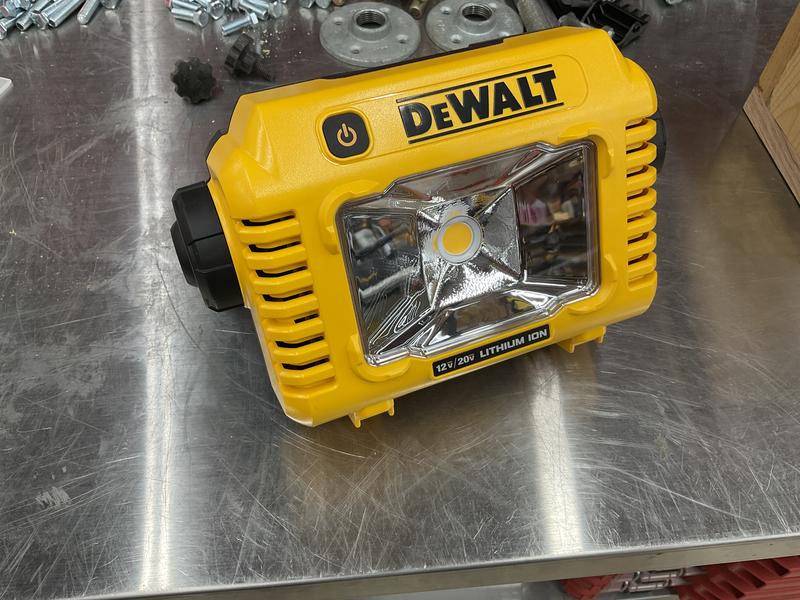 DEWALT 2000-Lumen LED Battery-operated Rechargeable Portable Work