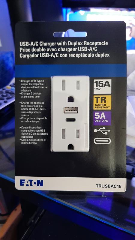 Prise de courant double Eaton avec prises USB de type A et C, 15 A et 5 A,  blanche TRUSBAC15W-K-L