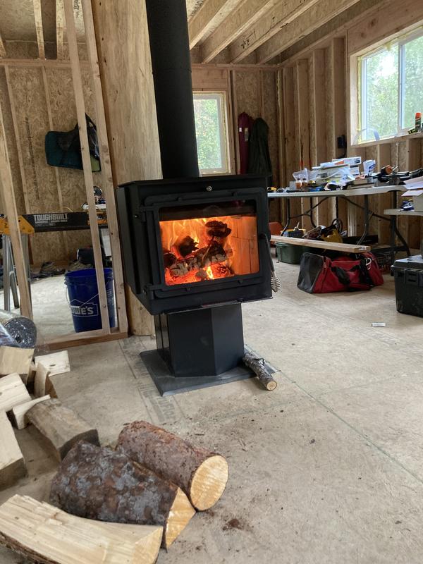 Summers Heat 2000-sq ft Heating Area Firewood Stove at Lowes.com