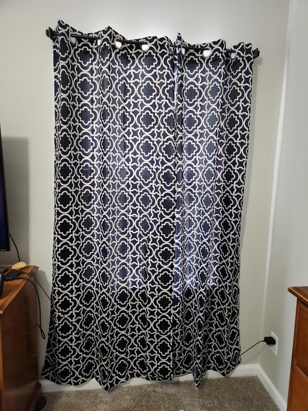 Sun Zero 95-in Black Trellis Blackout Interlined Grommet Single curtain ...