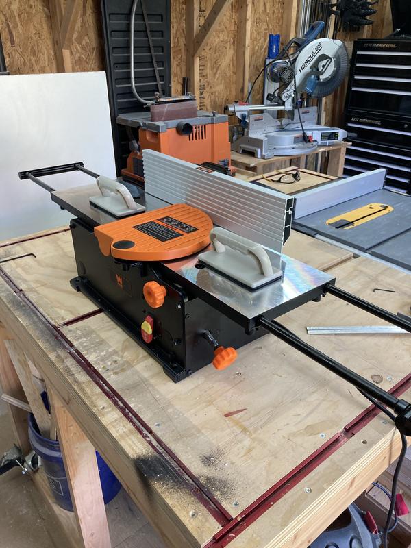 WEN 10 Amp 8 in Spiral Benchtop Jointer with Extendable Table in