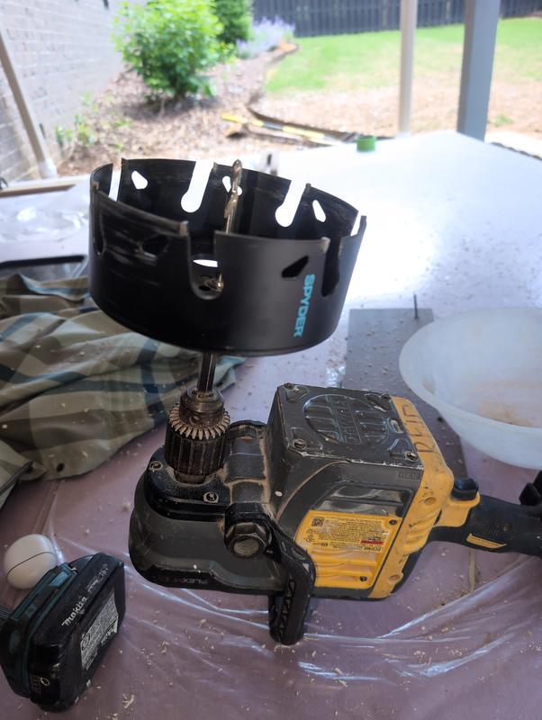 Spyder 1-1/2-in Carbide-tipped Non-arbored Hole Saw 600015CF at