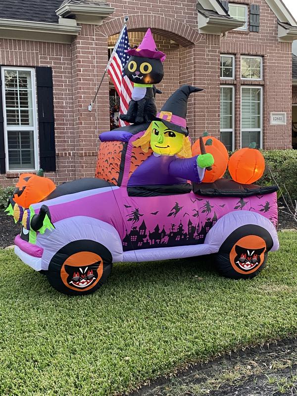 Haunted Living 7.28-ft Lighted Airblown Witch Inflatable in the Outdoor ...