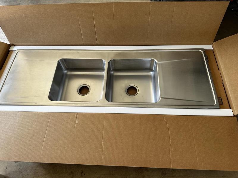 Elkay ILR6622DD5 66 Inch Drop-In Double Bowl Stainless Steel Sink with  18-Gauge, 7-5/8 Inch Bowl Depth, 3-1/2 Inch Drain and Double Drainboard: 5  Holes