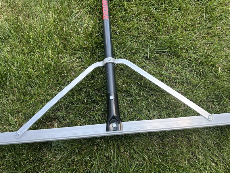 Razor-Back 66-in L Aluminum-Handle Aluminum Garden Rake 2916500 at ...