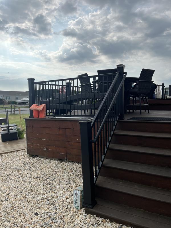 Trex Select Aluminum 6-ft x 36-in Charcoal Black Aluminum Deck Stair ...