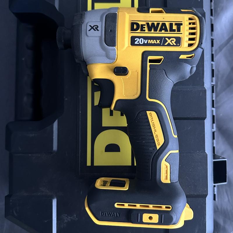 DEWALT, For Use With Impact Driver, Impact Rated, Right Angle Attachment -  783FV2