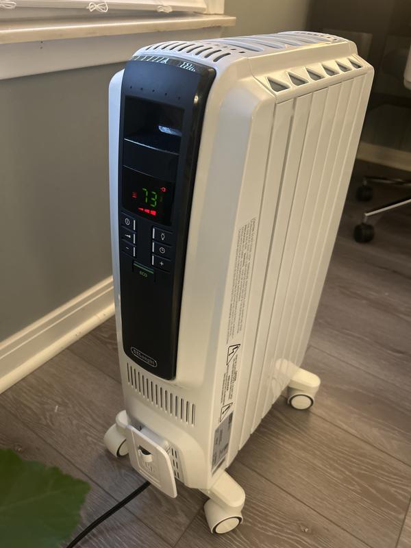 DeLonghi Up to 1500-Watt Oil-filled Radiant Tower Indoor