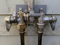Homewerks Worldwide Outdoor Utility Shower Faucet Ch At Lowes Com