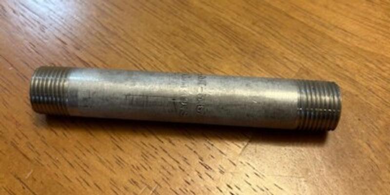 RELIABILT 1/2-in x 4-in Galvanized Steel Threaded Nipple in the ...