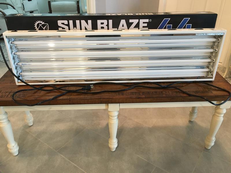 ヒジン fulahoop luminous セット Sun Blaze T5 HO 44- 4 ft 4 Lamp- 120 VoltLighting Accessory