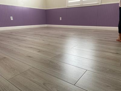 Superior Argyle Oak 7 Mm Thick Wood, Purple Gloss Laminate Flooring B Q