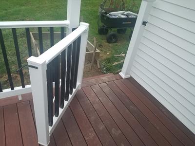 Fiberon 37-in x 4.19-in Homeselect White Composite Deck Railing Completer Kit