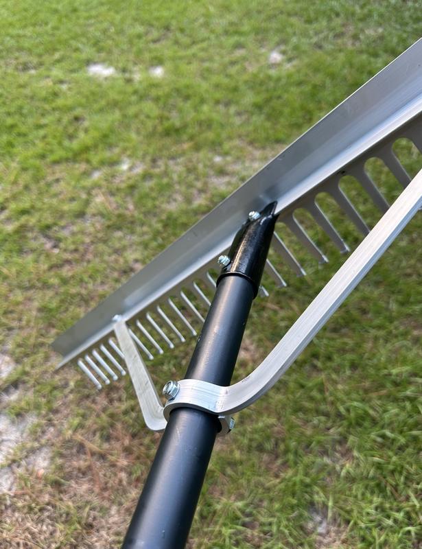 Razor-Back 66-in L Aluminum-Handle Aluminum Garden Rake 2916500 at ...