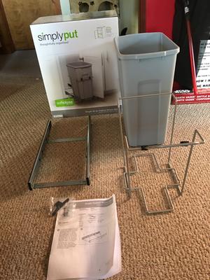 Simply Put 10-in x 16-in x 19-in 35-Quart Pull-out Trash Can in
