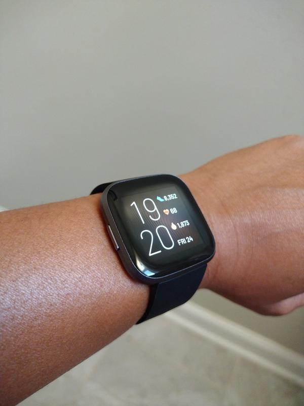 安い商品 Fitbit VERSA 2 BLACK/CARBON | polisa-click.co.il