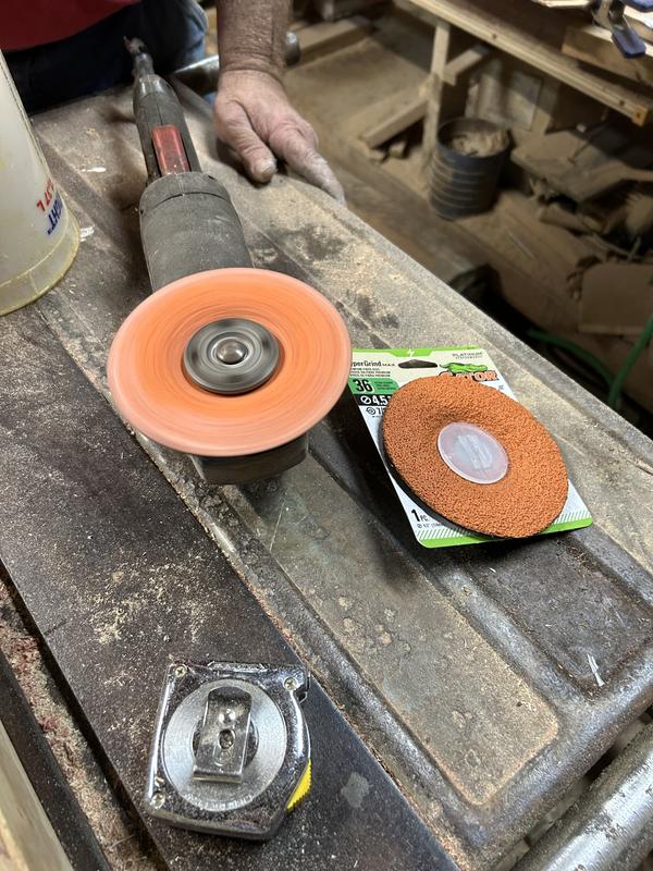 Gator HyperGrind Ceramic Alumina 36-Grit Disc Sandpaper 391127 at