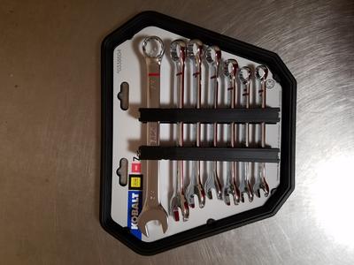 7/16 and 3/4-Inch Wrenches JS Products 0338604 1/2 9/16 Inch includes 3/8 Kobalt 338604 7-Piece 12-Point Combination Wrench Set 11/16 5/8 
