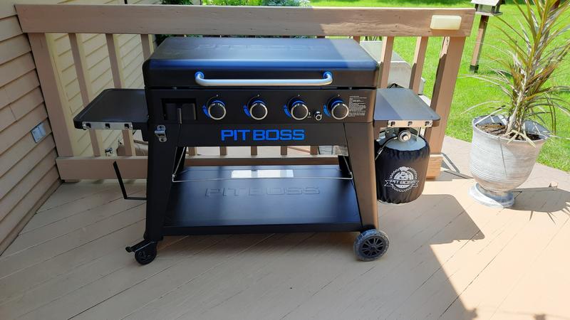 Pit Boss Grills Ultimate Lift-Off Series 57-Inch 3-Burner  Freestanding/Tabletop Propane Gas Commercial Style Flat Top Griddle - 10781