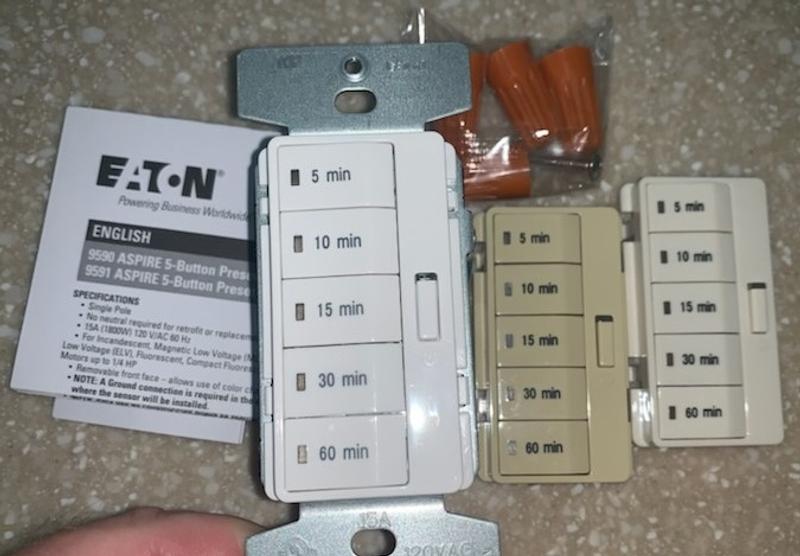 Eaton 15-Amps 120-volt In-wall Countdown Lighting Timer PT18M-C2-KB-LW ...
