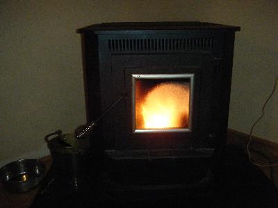 Summers Heat 1500-sq ft Pellet Stove with 40-lb Hopper (EPA Approved) at  Lowes.com