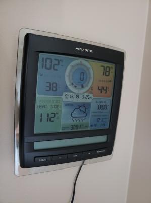 AcuRite 01512 Wireless Weather Station with 5-In-1 Weather Station