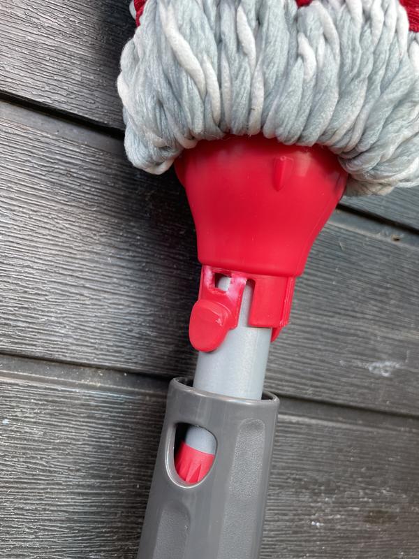 Rubbermaid MICROFIBER TWIST MOP in the Wet Mops department at