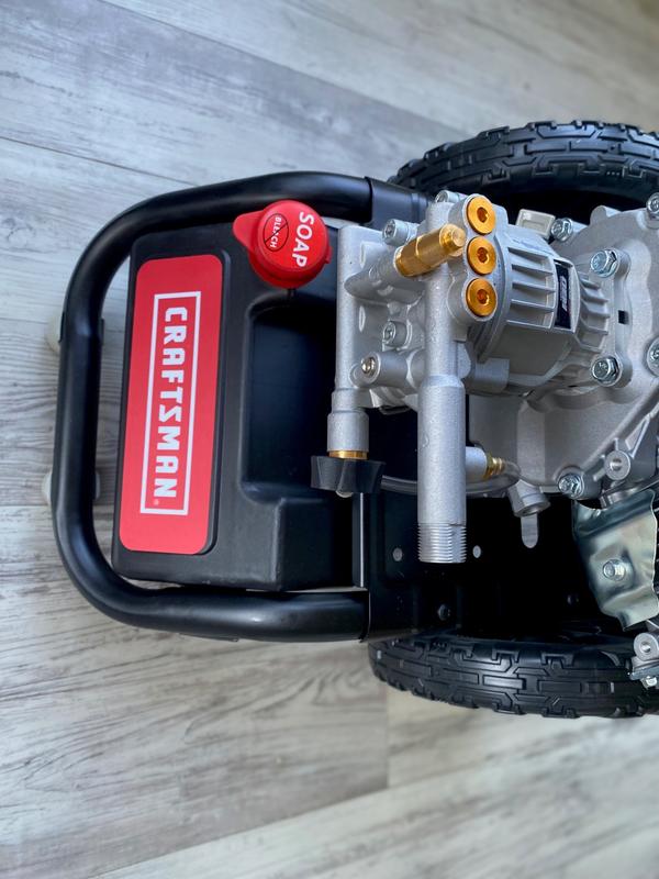 CRAFTSMAN 3100 PSI at 2.4-GPM 3100 PSI 2.4-GPMs Cold Water Gas Pressure ...