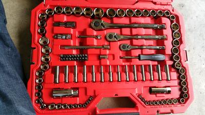 150 pieces mechanics socket wrench tool