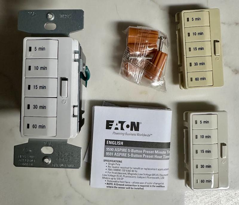 Eaton 15-Amps 120-volt In-wall Countdown Lighting Timer PT18M-C2-KB-LW ...