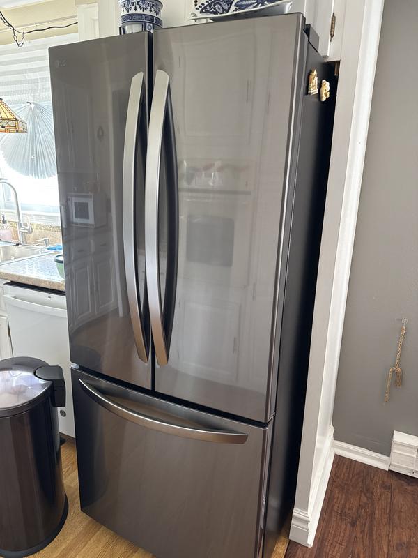 LG 21.8-cu ft French Door Refrigerator with Ice Maker (Black