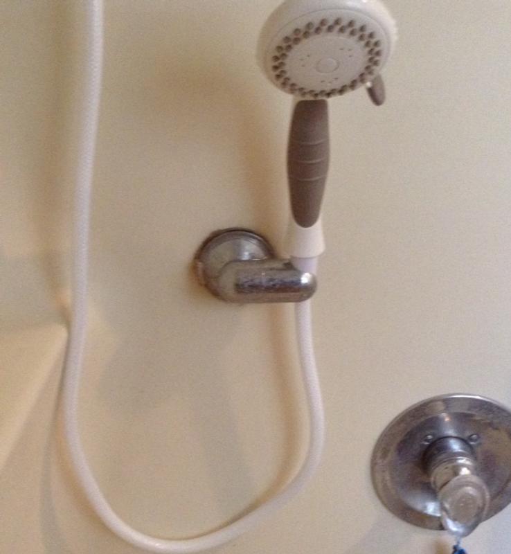 Keeney White 60-in Shower Hose (0.5-in-ID) K772-60 at Lowes.com