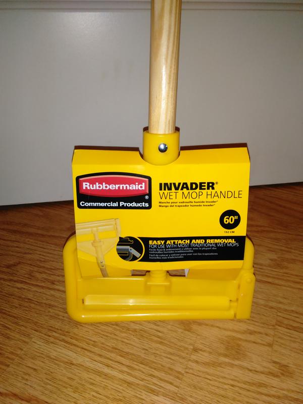 Rubbermaid® Clamp Style Mop Handle - 60, Hardwood