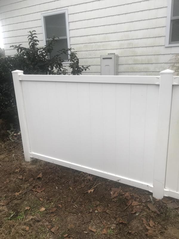 Freedom Crosston 4-ft H x 6-ft W White Privacy Vinyl Fence Panel (Assembled)