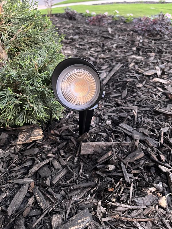 Harbor Breeze Landscape Lighting 650-Lumen 7-Watt Black Low
