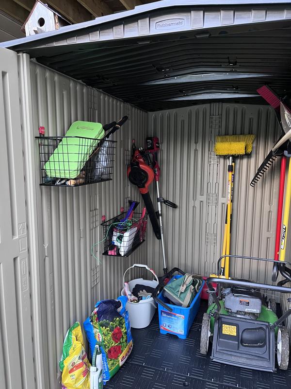 Rubbermaid 5-ft x 6-ft Roughneck Brown Gable Resin Storage Shed in