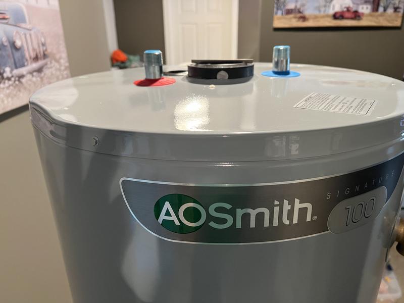 A.O. Smith Signature 100 50-Gallons Tall 6-year Limited 40000-BTU Natural  Gas Water Heater in the Water Heaters department at Lowes.com