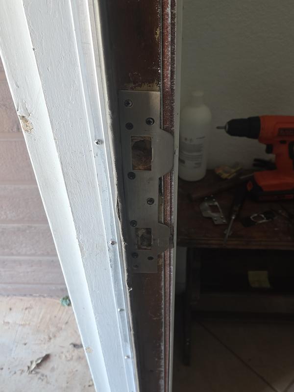 RELIABILT 1-5/8-in W x 11-in L Satin Security strike kit in the Strike ...