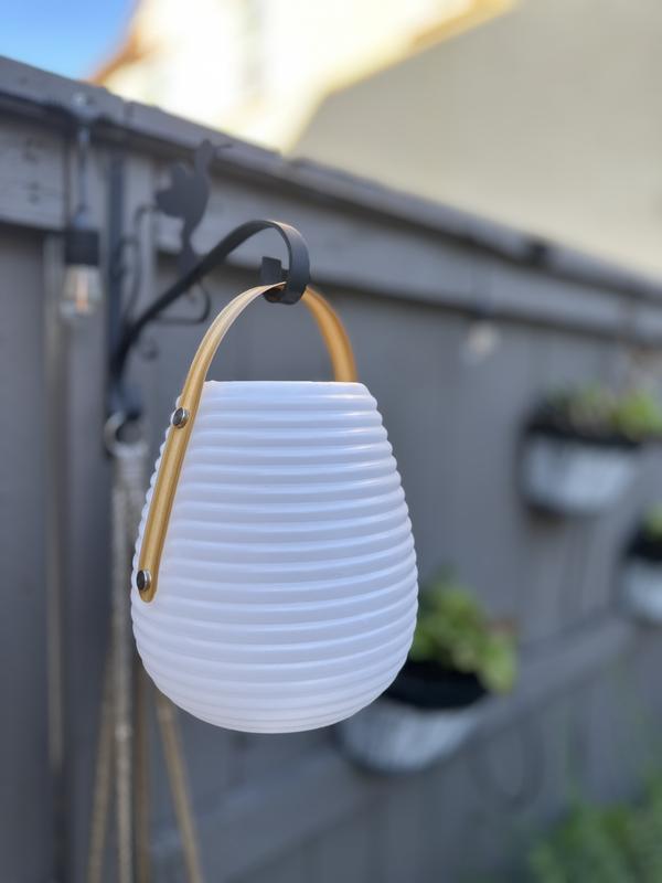 「Light Mellow Harbor」 Harbor Breeze 7.87-in x 8.66-in White Plastic Solar Outdoor