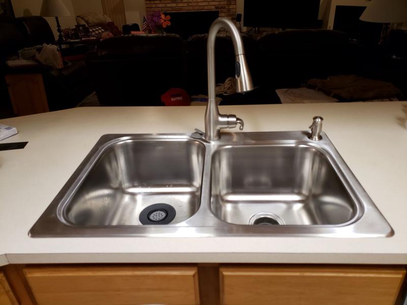 Moen Kelsa 33-in x 22-in Stainless Steel Double Equal Bowl Drop-In or Undermount 2-Hole Residential Kitchen Sink All-in-One Kit Moen Kelsa 33-in x 22-in Stainless Steel Double Equal Bowl Drop-In or Undermount 2-Hole Residential Kitchen Sink All-in-One Kit