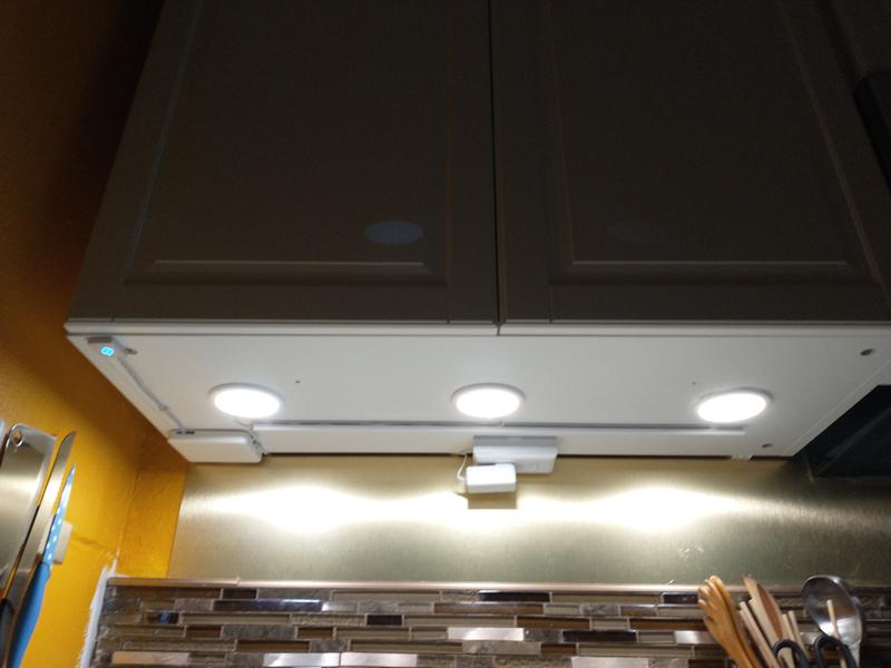 Good Earth Lighting LED Flat Panel 3-Pack Warm White Plug-in LED Puck ...