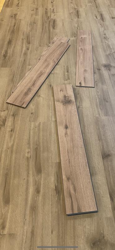 Pergo DuraCraft +WetProtect Rustic Charm Oak 20-mil x 7-1/2-in W x 47-in L Waterproof Interlocking Luxury Vinyl Plank Flooring