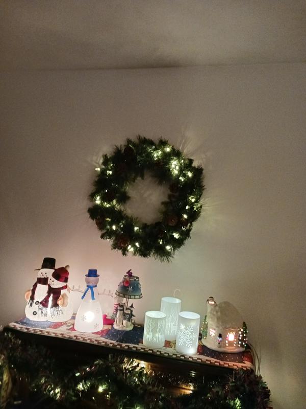 GE 26-in Pre-lit Indoor Battery-operated Green Mixed Needle