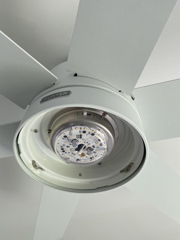 Hunter Marshal II SureSpeed 52-in Matte White Integrated LED