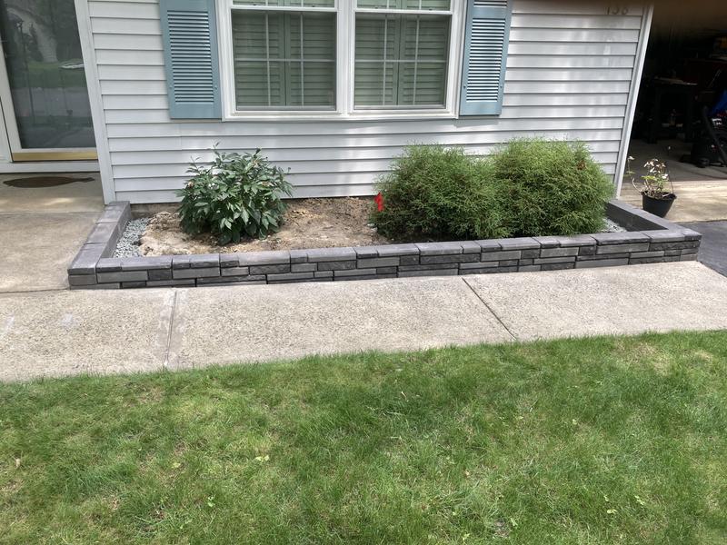 Belgard 4-in H x 16-in L x 5.75-in D Ventura Gray Concrete Retaining ...