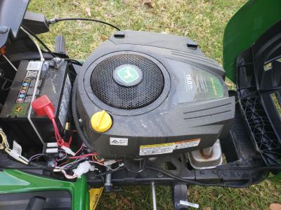 John Deere E110 19 HP Side By Side Hydrostatic 42 in Riding Lawn